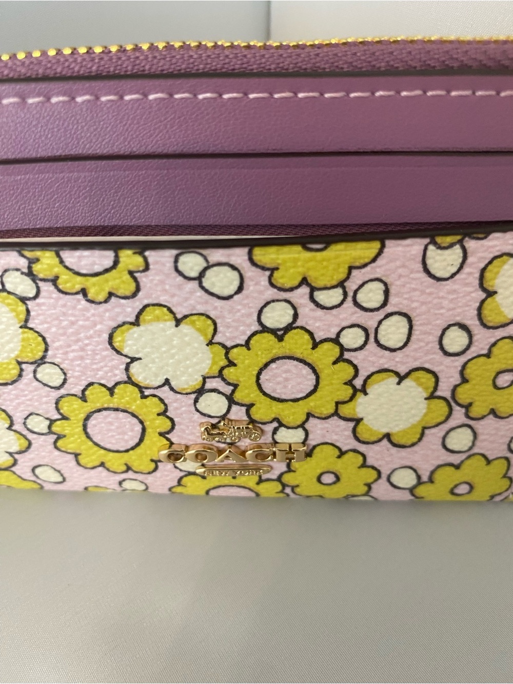 NWT - Coach Lavender Pink Yellow Floral Card Case/key Ring with Gold Coach Logo - Picture 2 of 7